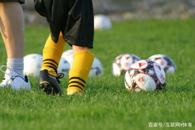 中国男冰迎世锦赛甲级B组三连胜
