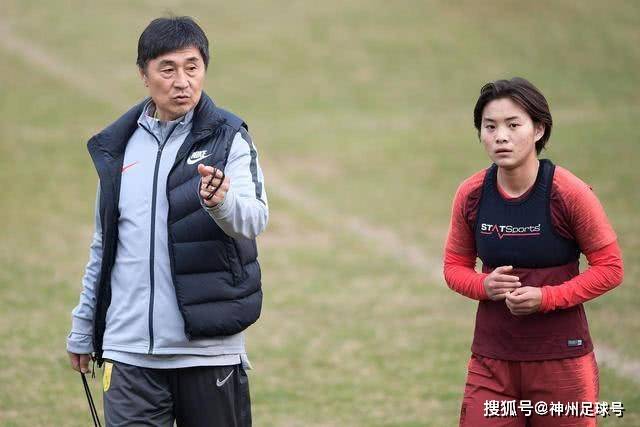 新赛季扫描： 1000万欧 归化+港台球员 中超新热点